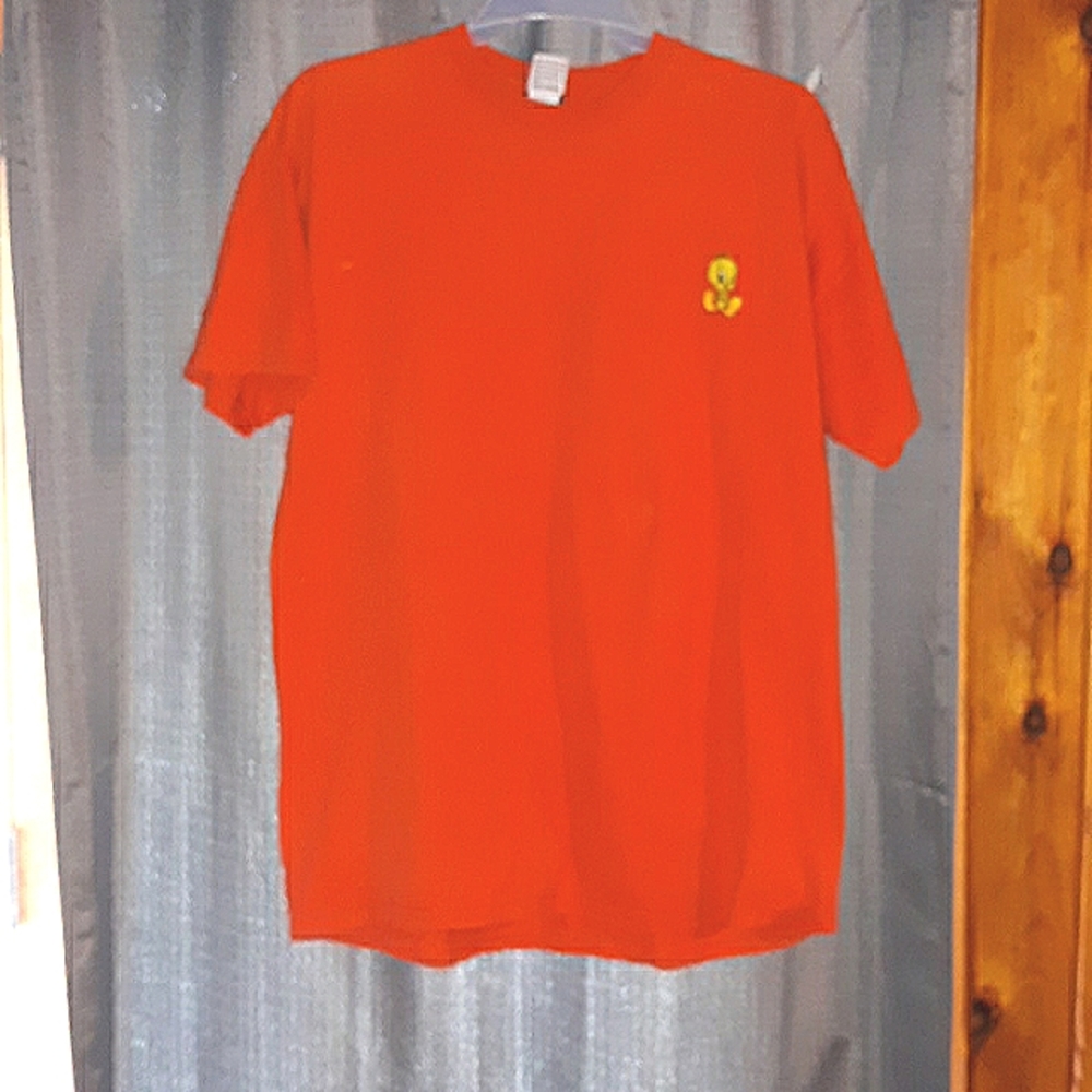 2 XL Looney Tunes T shirt